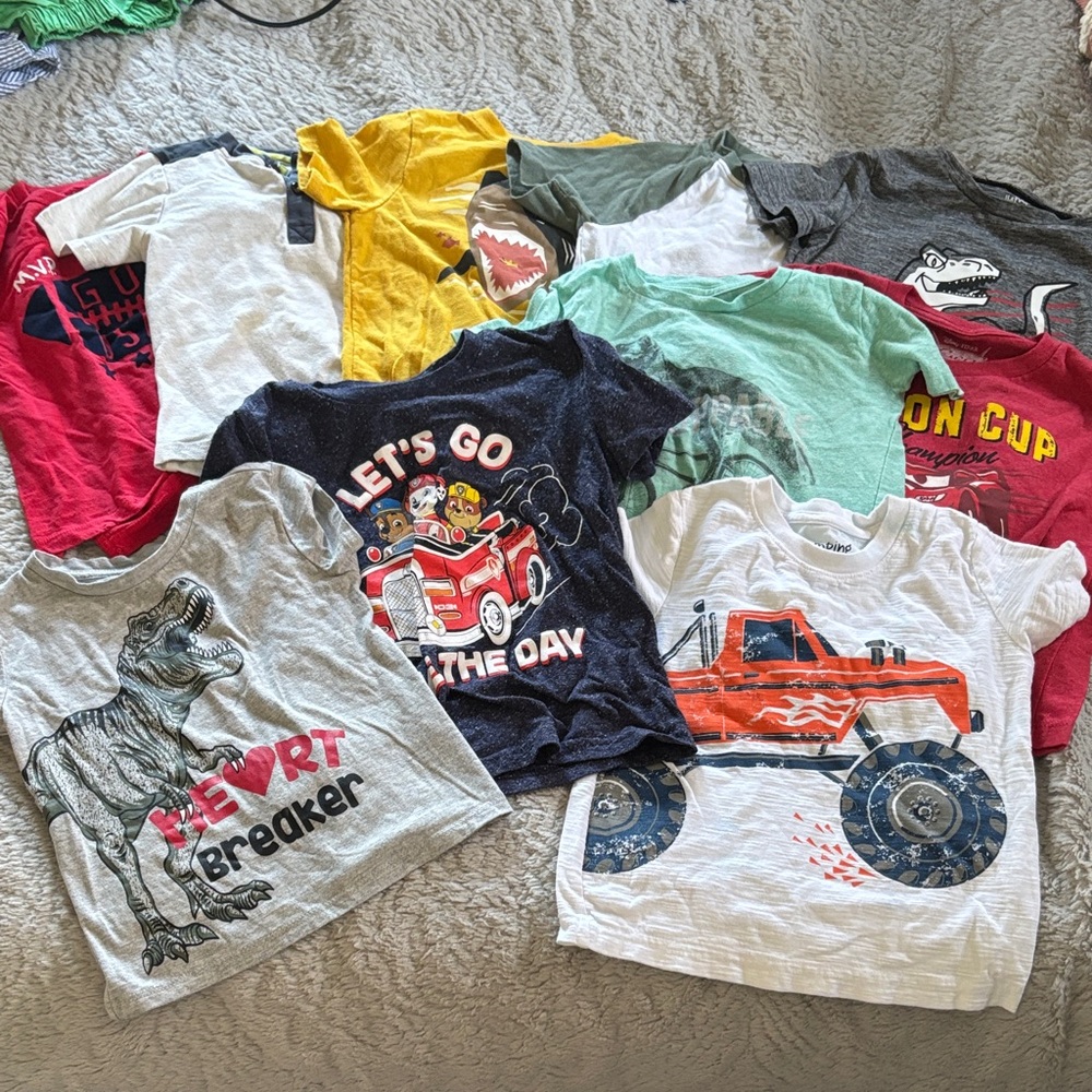 3T t shirt bundle, Mixed Boys Graphic Tee Lot - Dinosaur, Truck & Race Designs